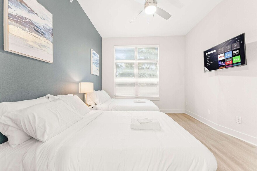 Building Photo - 2901 Indiana St