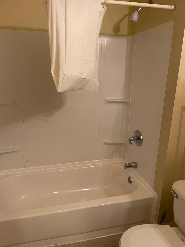 Building Photo - 610 Spruce St