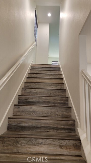 Building Photo - 112 Acamar