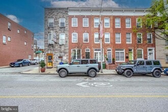 Building Photo - 851 Washington Blvd