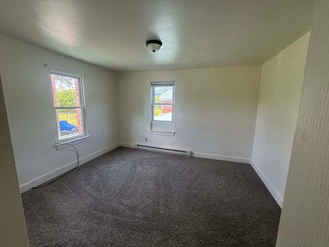 Building Photo - 13825 Maple Tree Ln SW