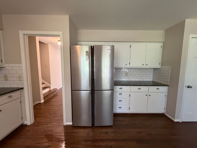 Building Photo - 3/2 House in Woodfin Estates $1,795