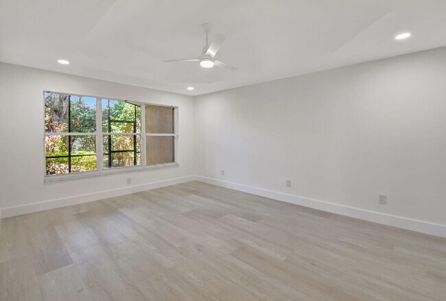 Building Photo - 11287 Vivero Ave