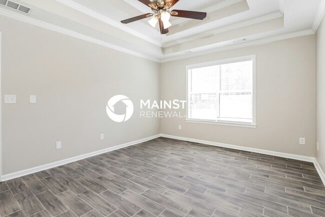 Building Photo - 5 Bedroom Pet-Friendly Home in Fayettevill...
