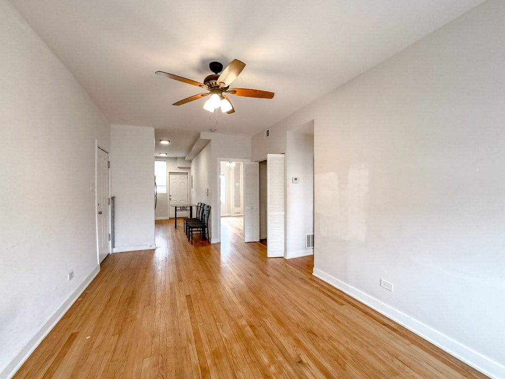 Building Photo - 4405 N Kimball Ave
