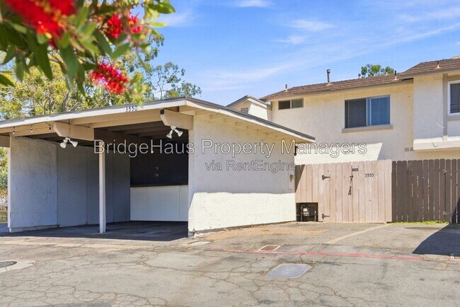 Building Photo - 3550 Sandpiper Pl