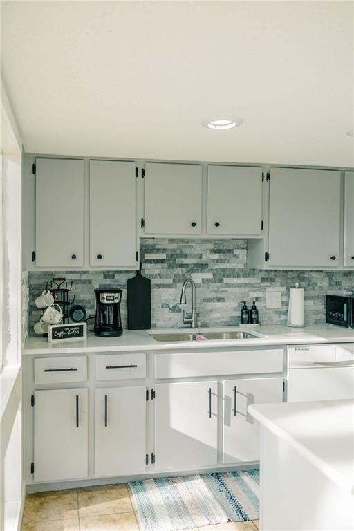 Building Photo - 409 Fairway Villas