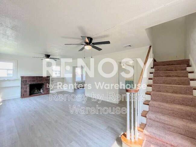 Building Photo - 1084 Norview Ave
