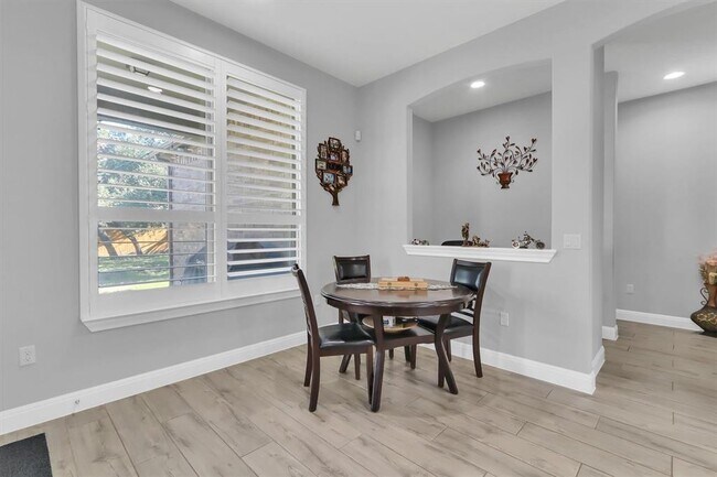 Building Photo - 16321 Horse Trap Ln