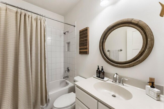 Building Photo - 7280 Samples Field Rd