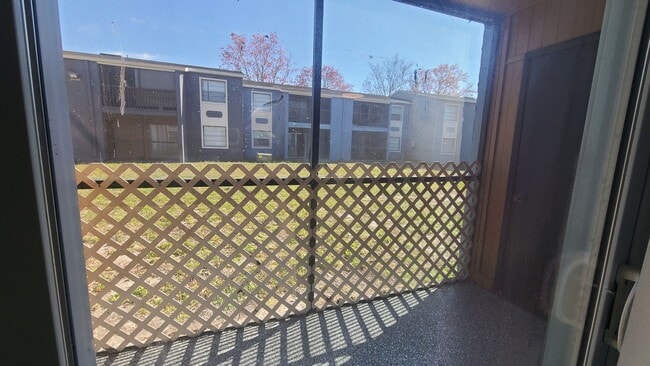 Building Photo - 2523 N Alafaya Trail