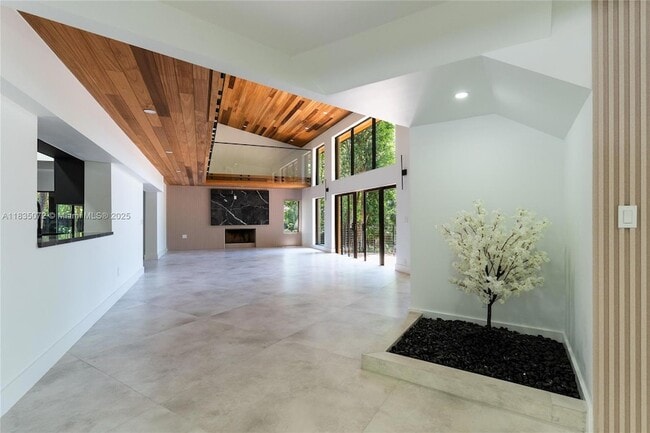 Building Photo - 6525 SW 133rd Dr