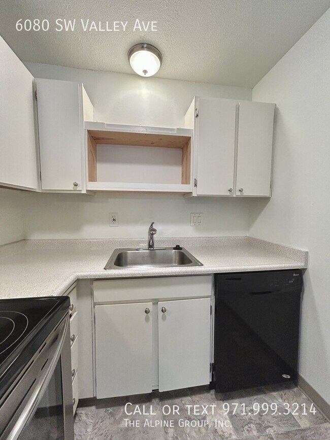 Building Photo - 6080 SW Valley Ave