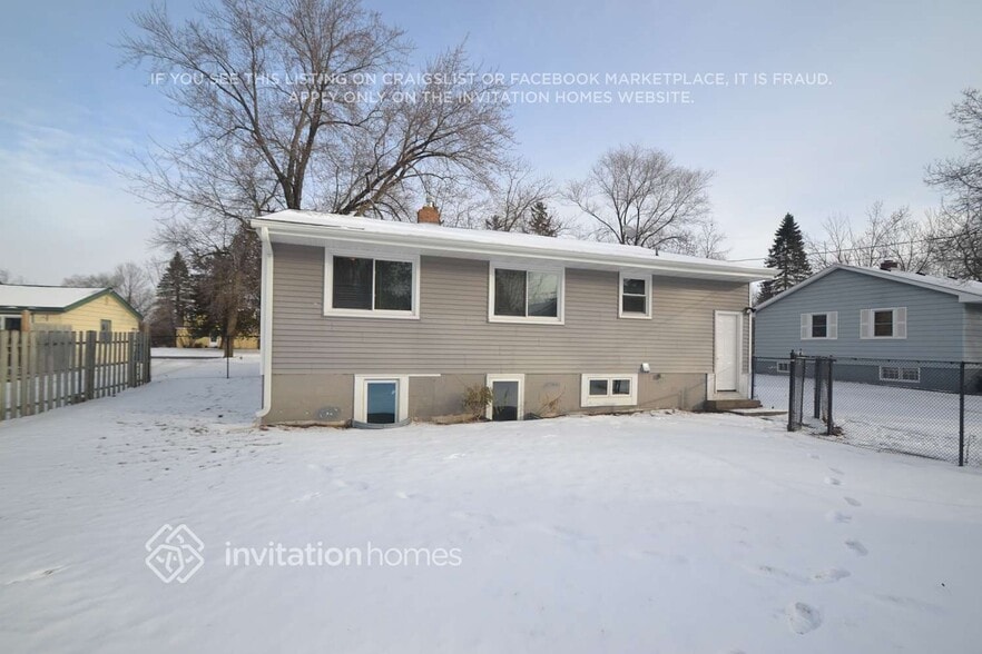 Building Photo - 320 Garfield Ave