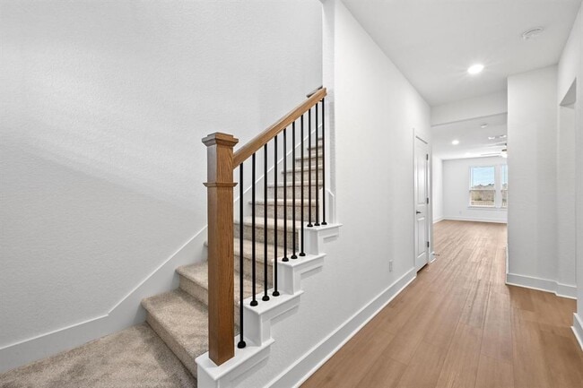 Building Photo - 433 Bristlecone Bend