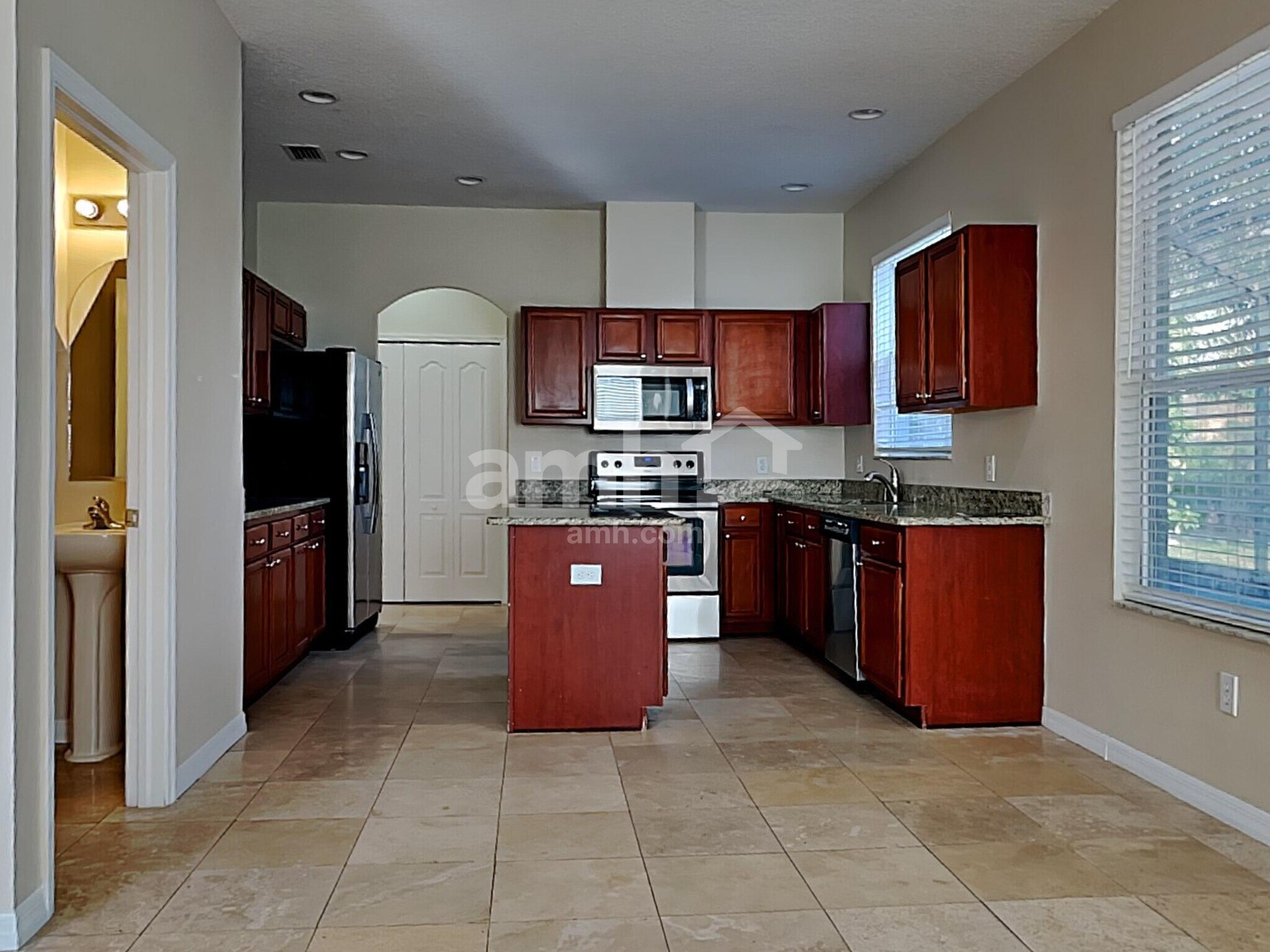 Building Photo - 15534 Lake Bella Vista Dr