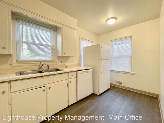 Building Photo - 4 br, 1.5 bath House - 1325 Dickinson St SE
