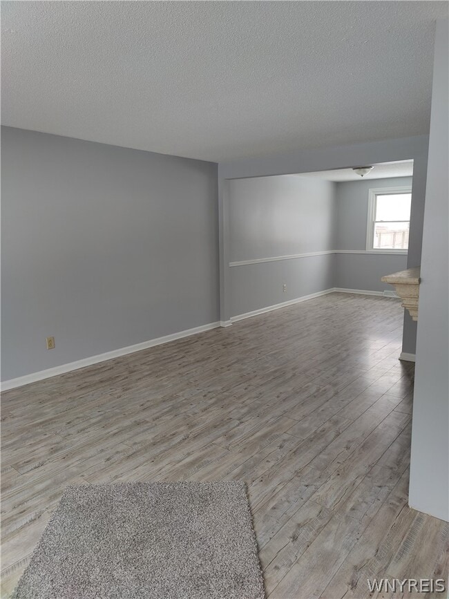 Building Photo - 32 Cascade Dr