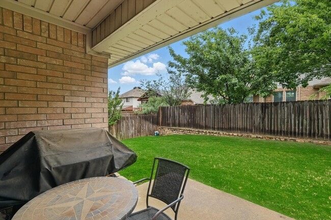 Building Photo - 4833 Heber Springs Trail