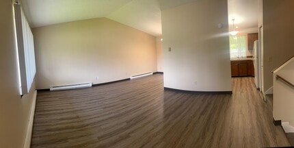 Building Photo - 1057