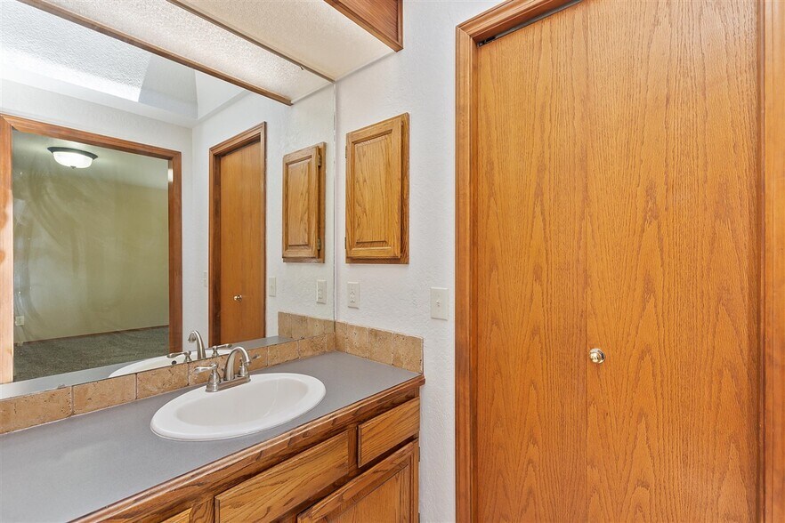 Building Photo - 3883 N Tumbleweed Pl