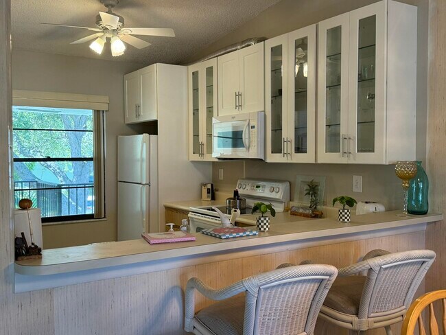 Building Photo - 801 Sabal Ridge Cir