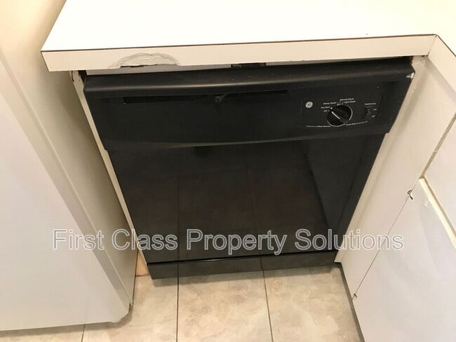 Building Photo - 1731 NW 32nd St