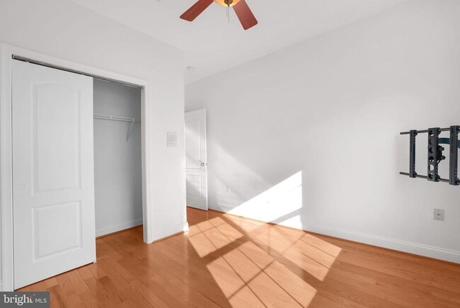 Building Photo - 12806 Murphy Grove Terrace