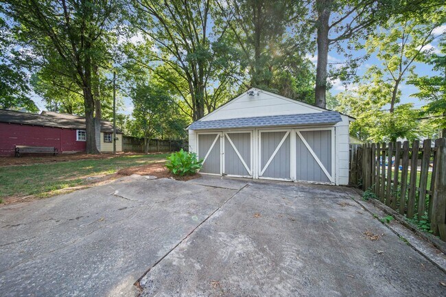 Building Photo - 1424 Lyon Ct