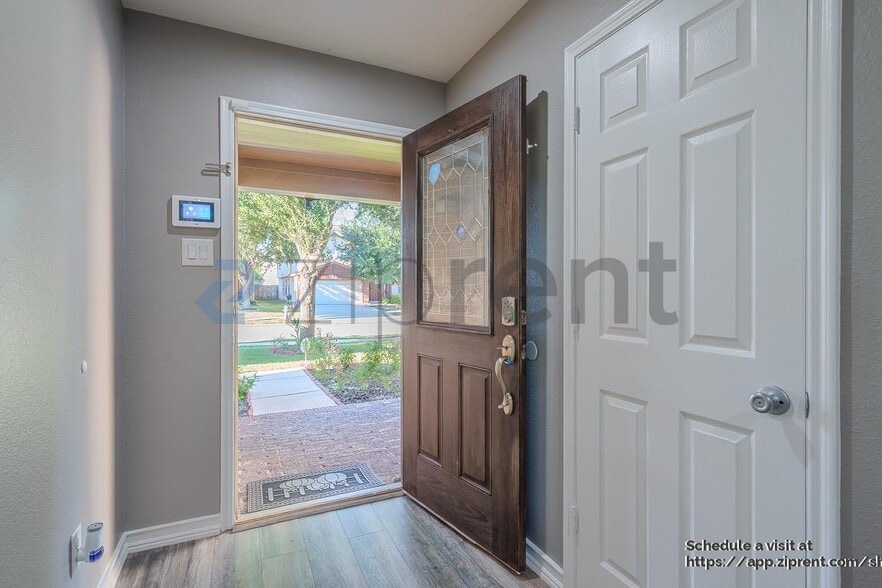 Building Photo - 7610 Connemara Dr