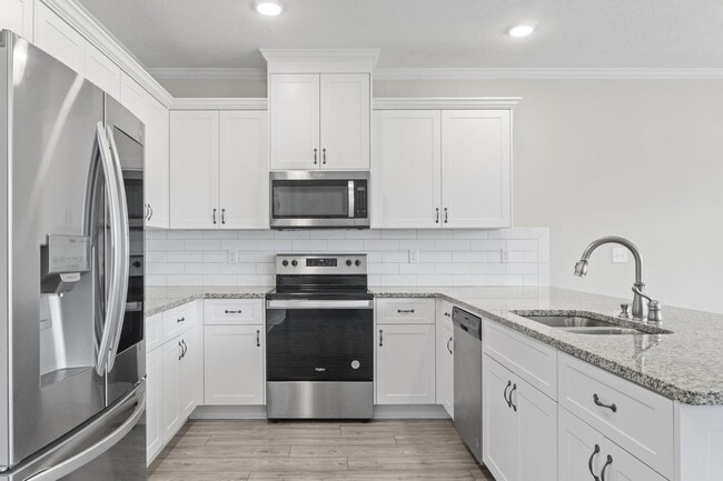 Building Photo - 912 Newburn Dr