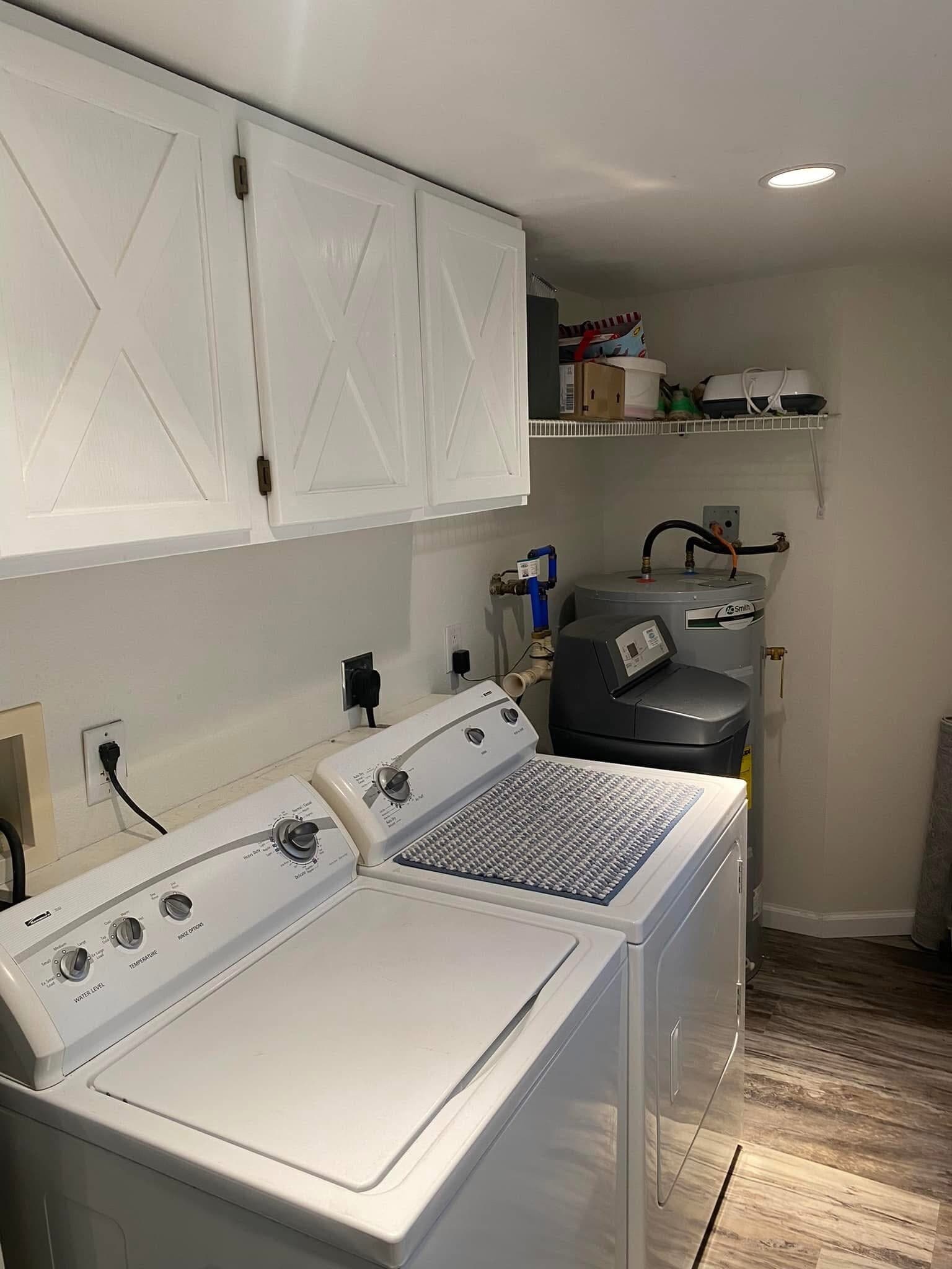 Building Photo - 7812 W Saint Martins Blvd