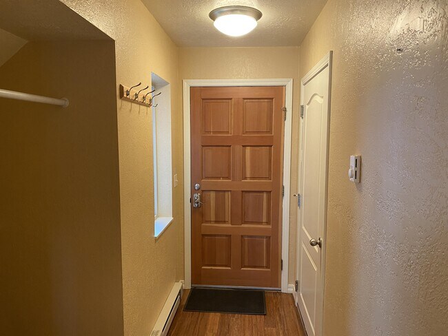 Building Photo - 73 Ace Ct