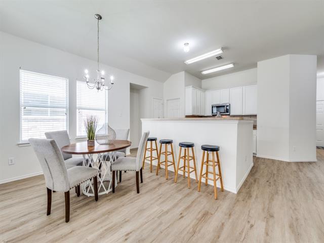 Building Photo - 3904 Coloma Dr