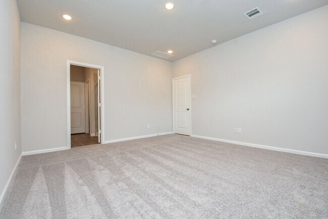 Building Photo - 16493 Moss Ln