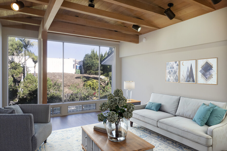 Building Photo - 4519 Finley Ave