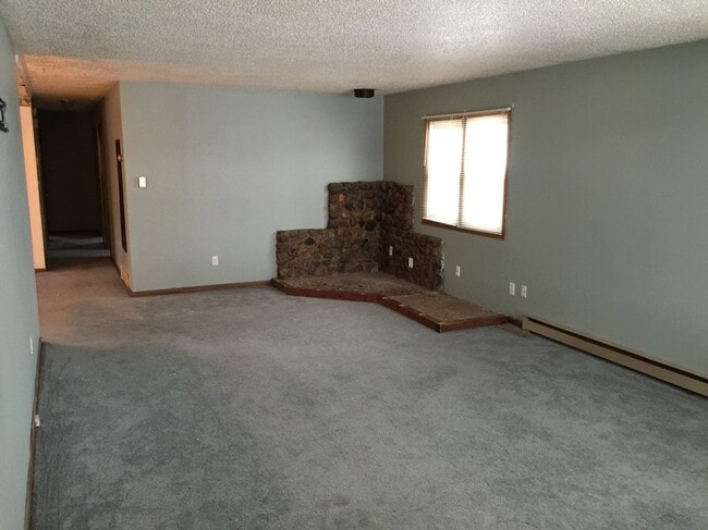 Building Photo - 1017 S 12th St