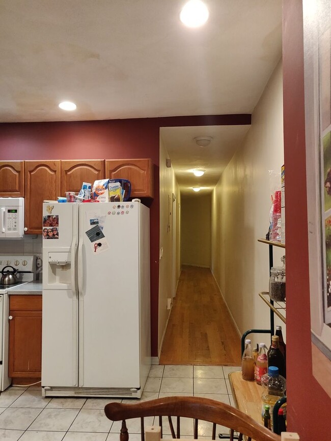 Building Photo - Coolidge Corner Area. In-Unit Washer and D...