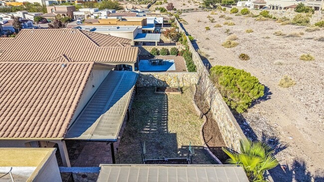 Building Photo - Beautiful 3 bed-2 baths home in 79911