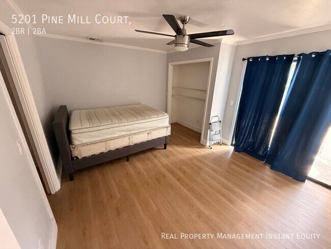 Building Photo - 5201 Pine Mill Ct