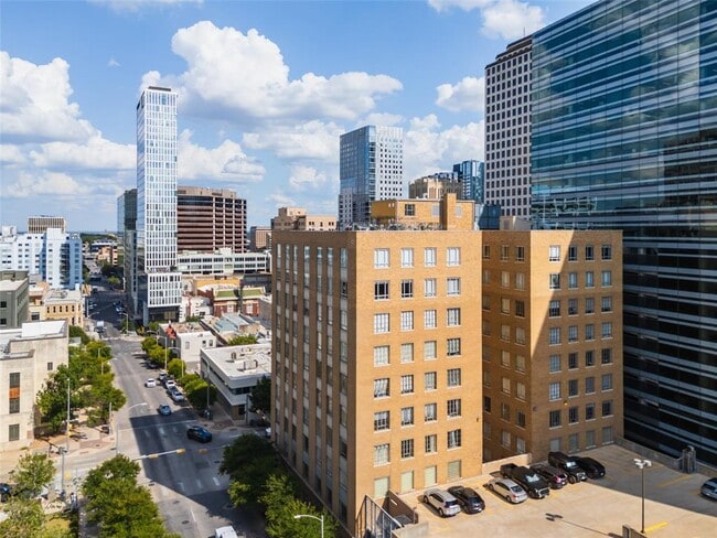 Building Photo - 710 Colorado St