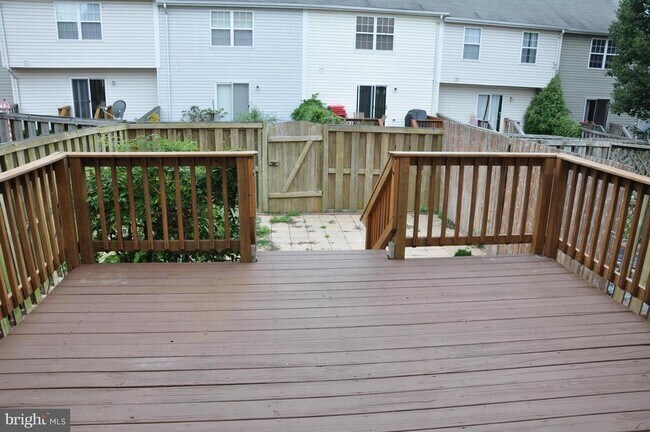 Building Photo - 557 Highland Towne Ln