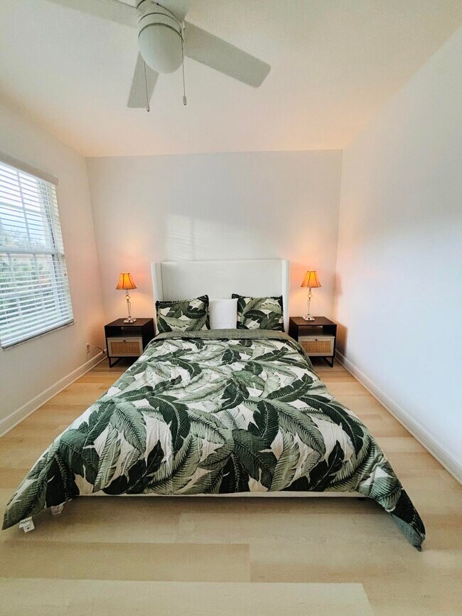 Building Photo - 113 Evergrene Pkwy