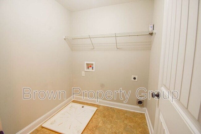 Building Photo - 1004 Liberty Ln