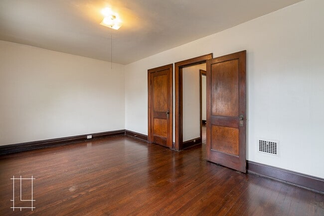 Building Photo - 435 Alden Ave