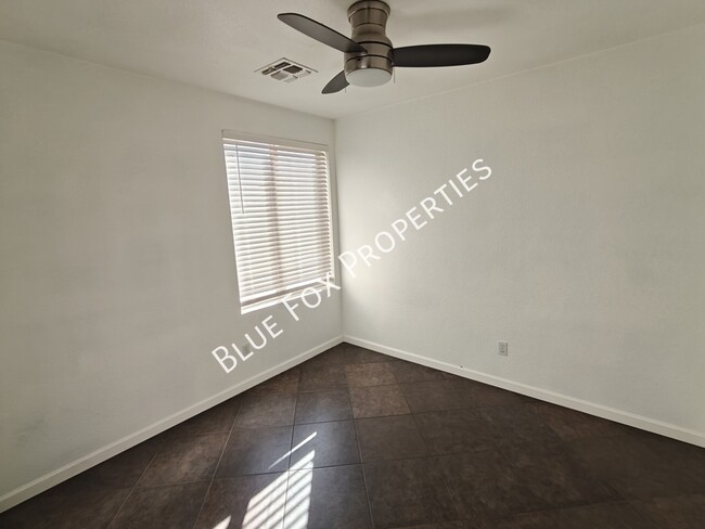 Building Photo - 2289 W Enchantment Pl