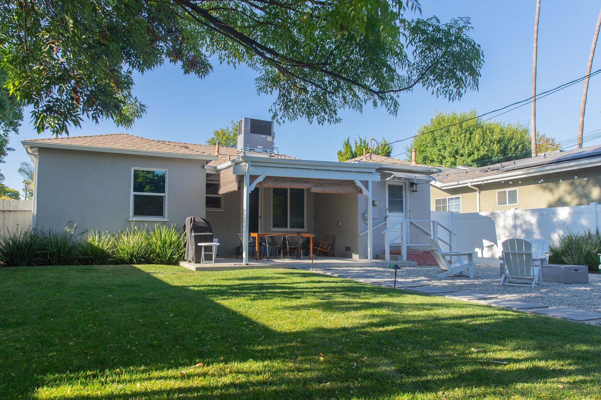 Building Photo - 6411 Hesperia Ave