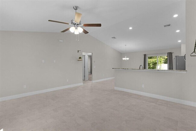 Building Photo - 501 Marion Oaks Golf Rd