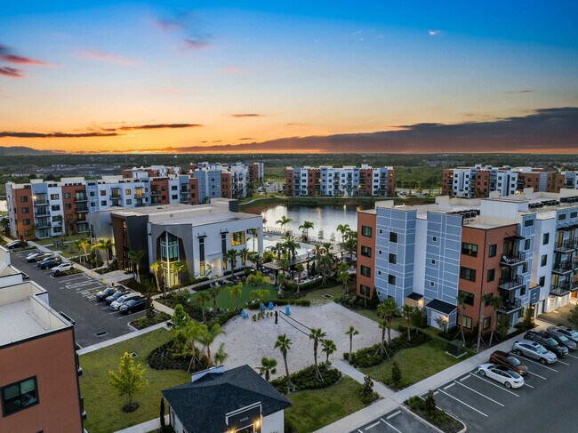 Building Photo - 12122 54th Dr E