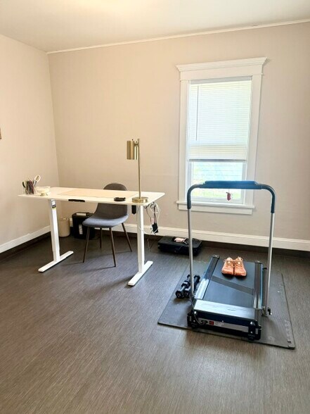 3rd Bedroom - 819 W Commercial St